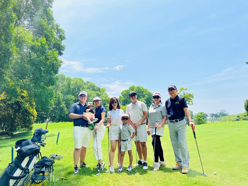 Golf gia đình