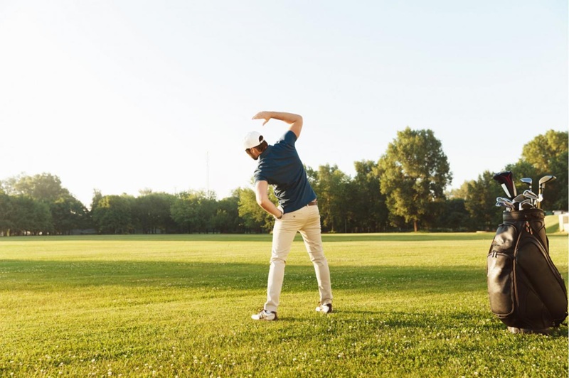 Khởi Động Trước Khi Chơi Golf