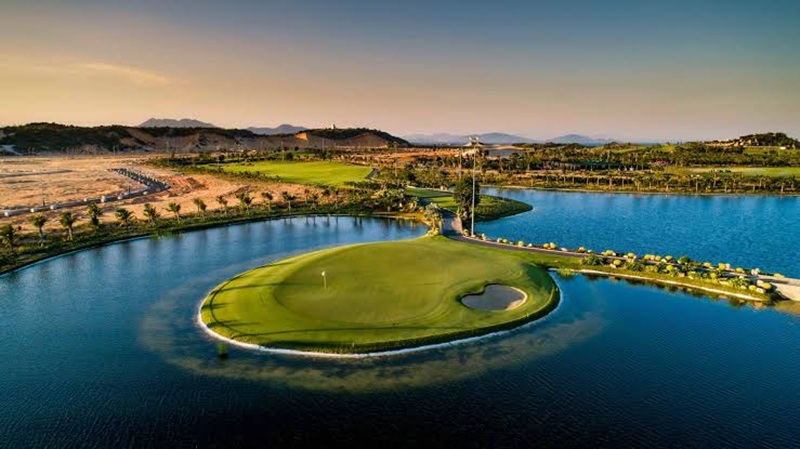 san-golf-dep-nhat-viet-nam-2