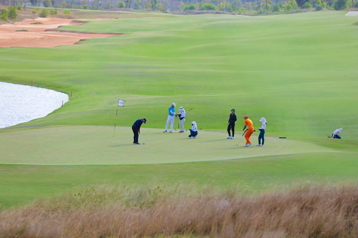 Cộng Đồng Golf: Nơi Những Người Dẫn Đầu Gặp Nhau